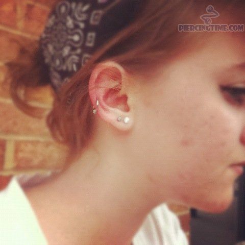 Dual Lobe And Pinna Bead Ring Piercing