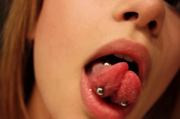 Tongue Splitting And Silver Studs Venom Piercing