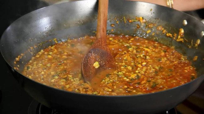 Misal Pav Recipe - Image 11