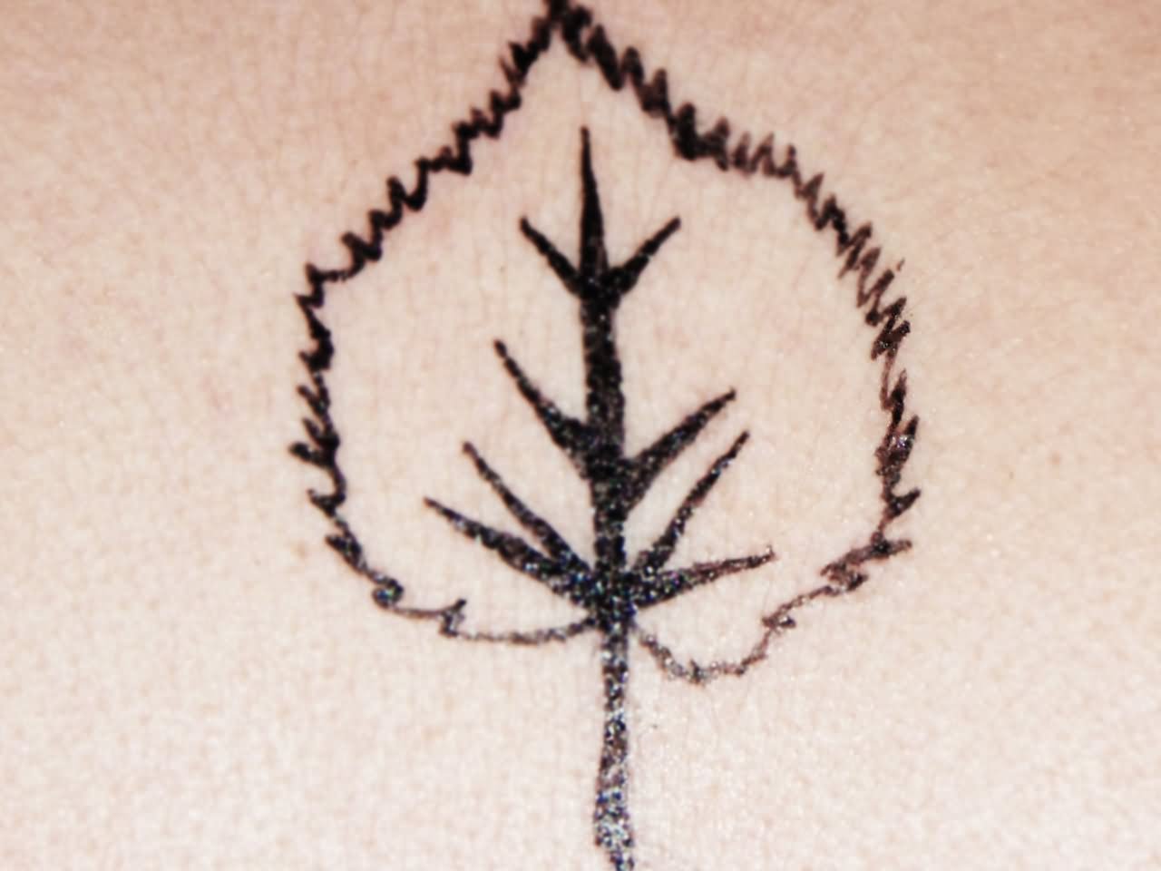 Nice Outline Simple Leaf Tattoo Image