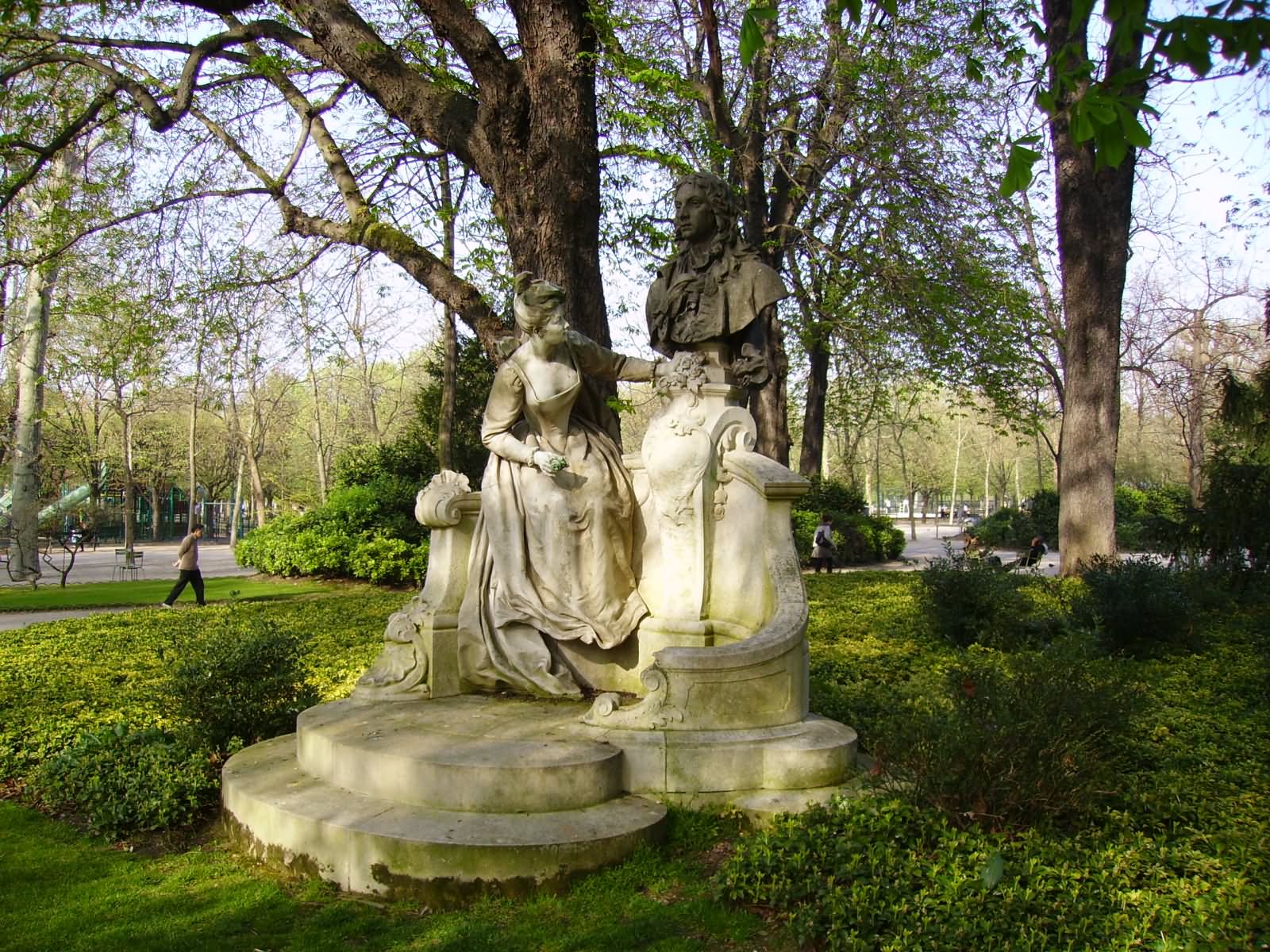 Monument To Jean-Antoine Watteau Jardin du Luxembourg