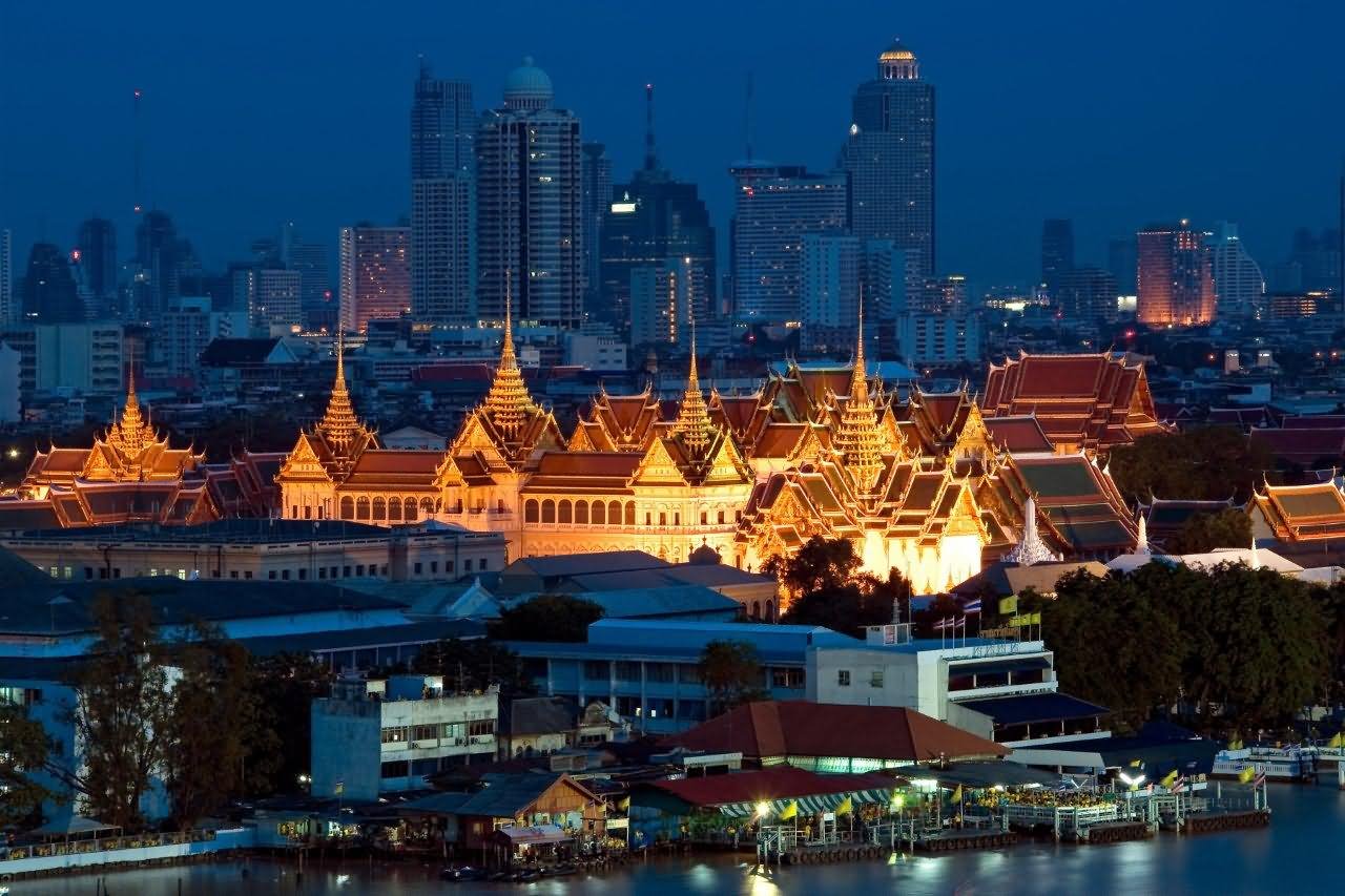 Grand Palace Night Picture