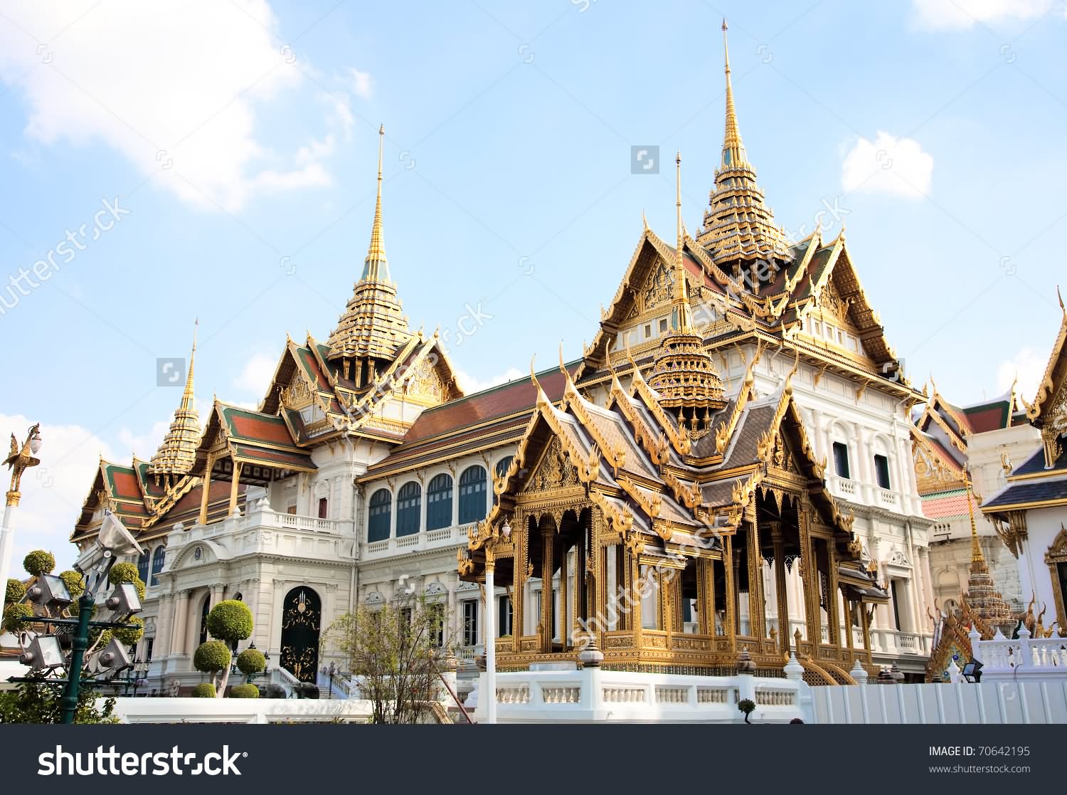 The Grand Palace Building Picture