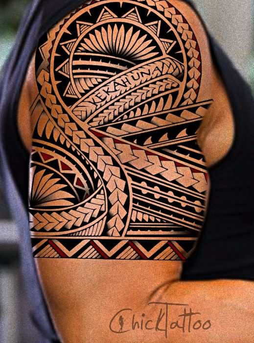 Black Hawaiian Design Tattoo On Right Shoulder