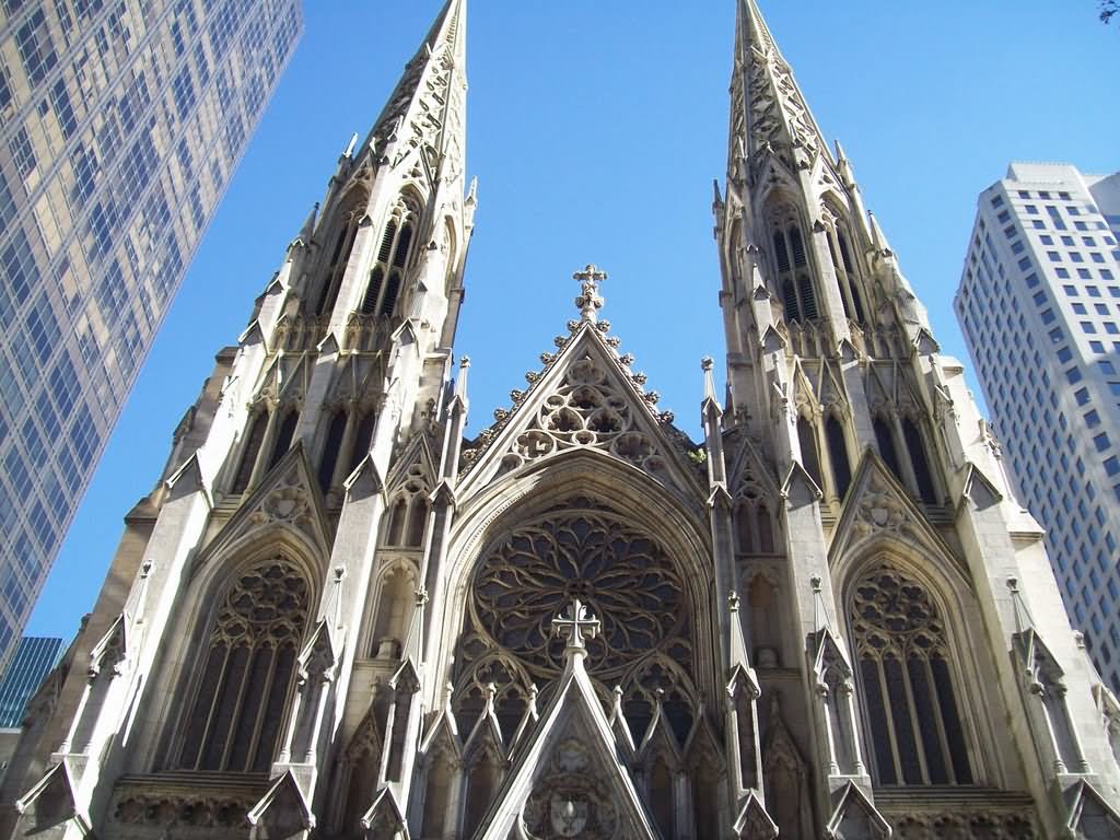 Adorable Front Picture Of St. Patrick's Cathedral Picture