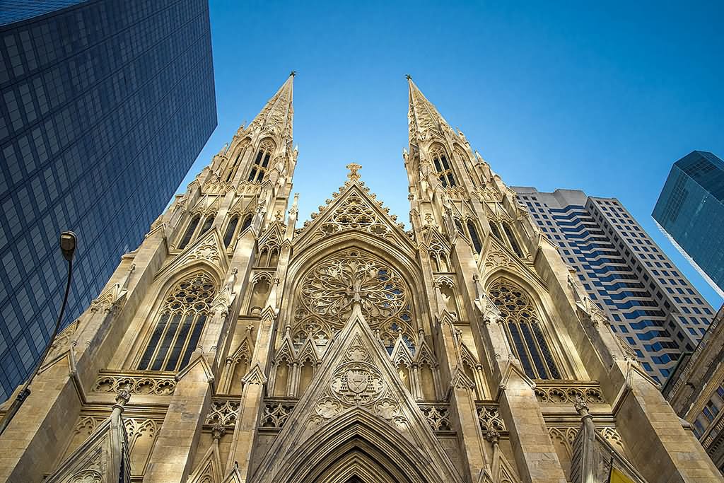 Adorable Front Picture Of St. Patrick's Cathedral