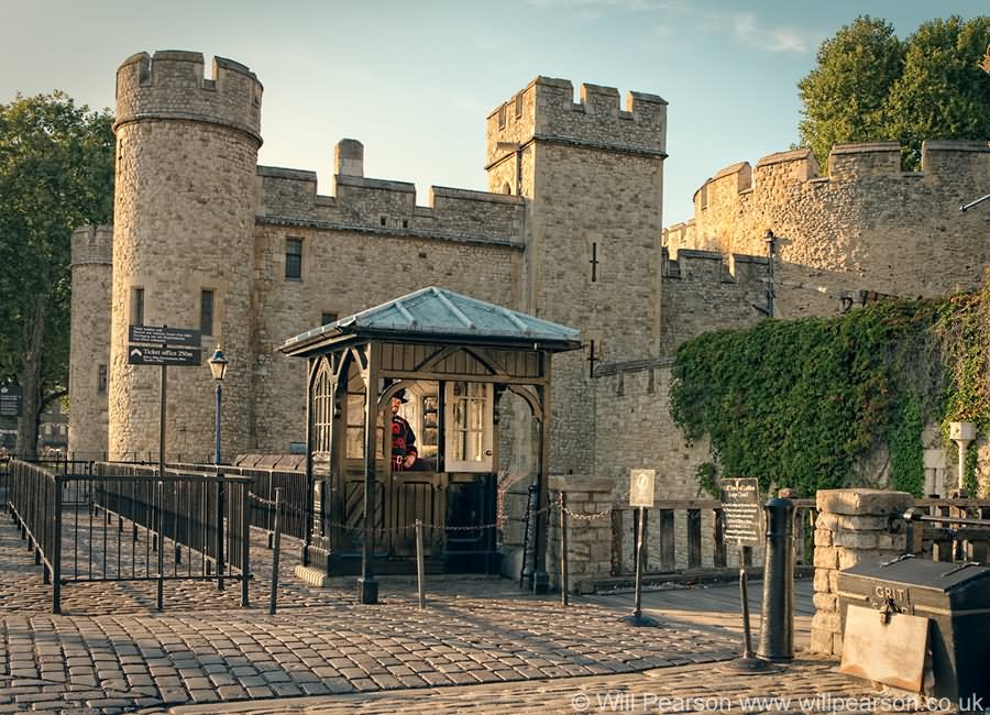 Beautiful Tower Of London Inside View