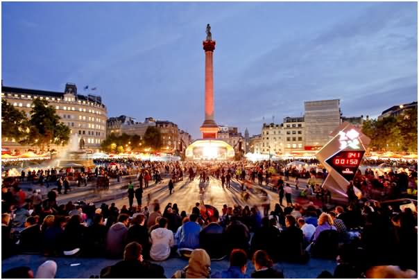 Adorable Night Picture Of The Trafalgar Square