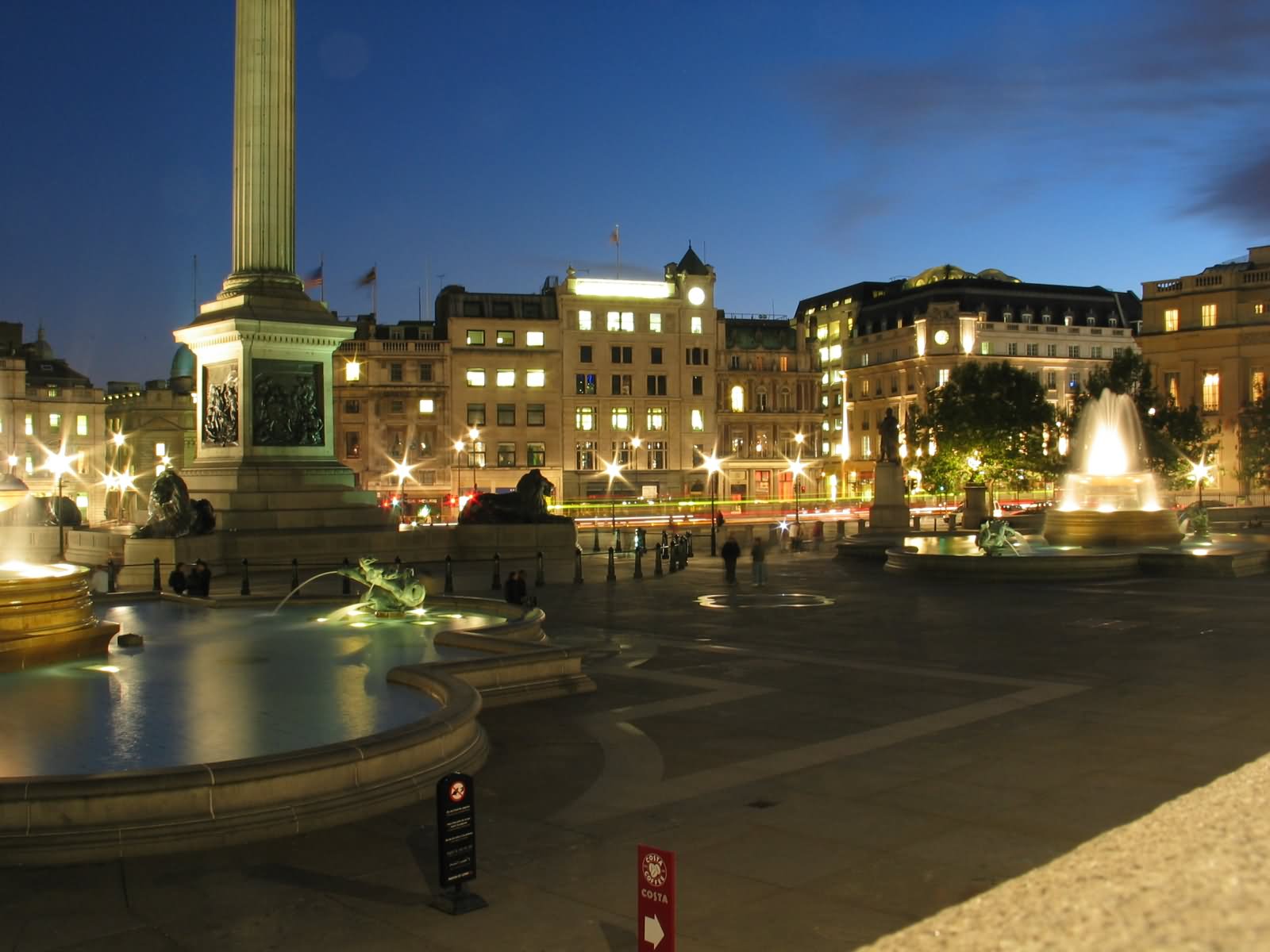 Amazing Night View Of The Trafalgar Square In London