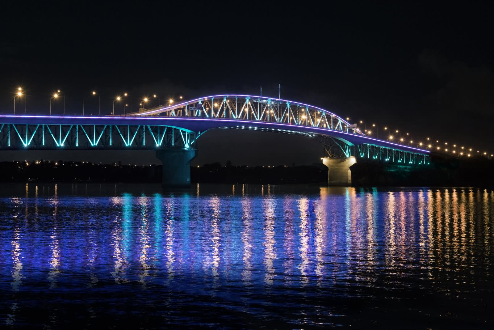 Adorable Night View Of The Auckland Harbour Bridge