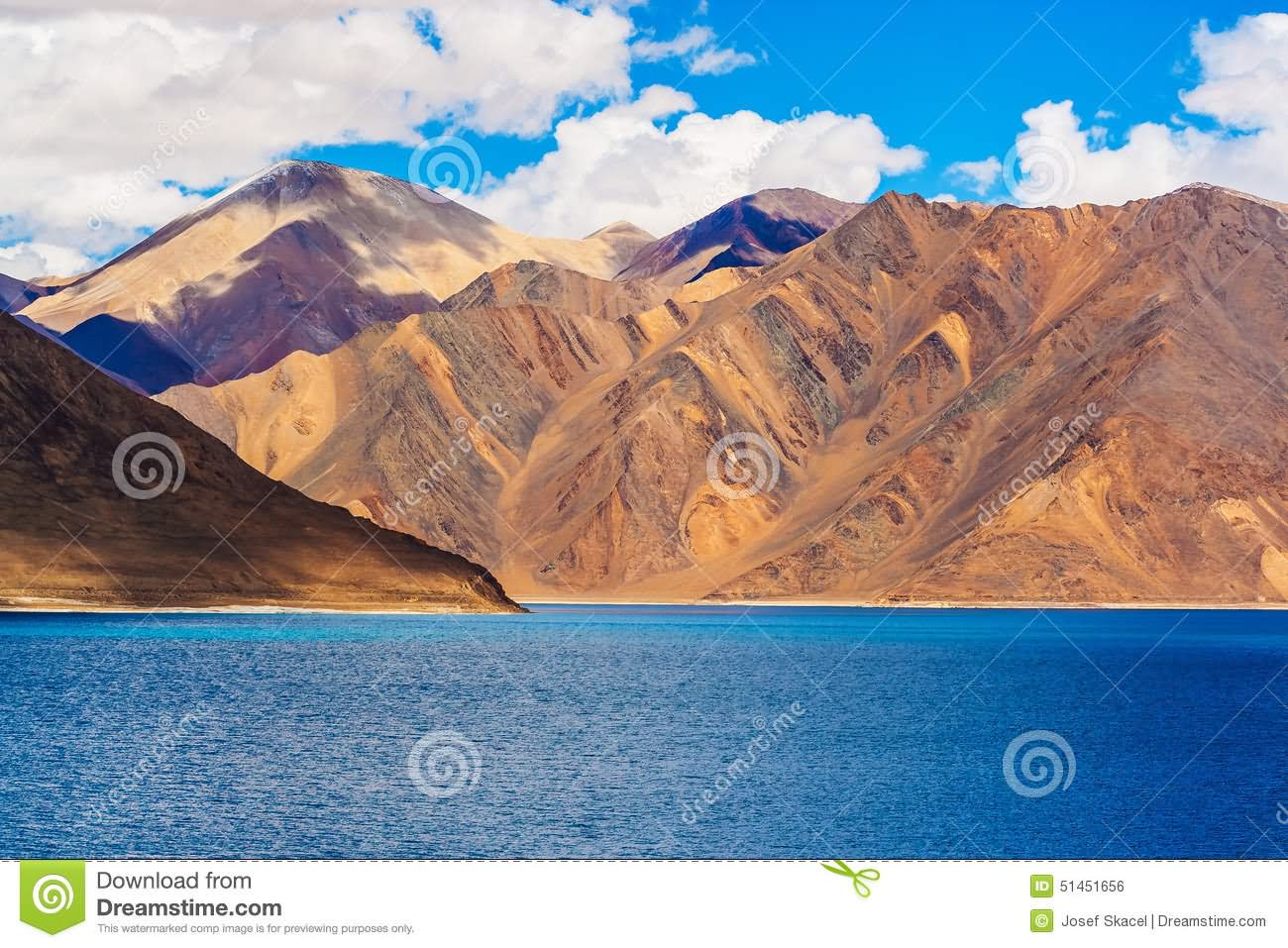 Adorable View Of Pangong Tso Lake During Sunset