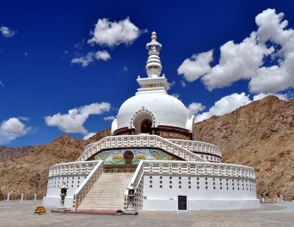 Beautiful Picture Of Shanti Stupa At Leh Ladakh