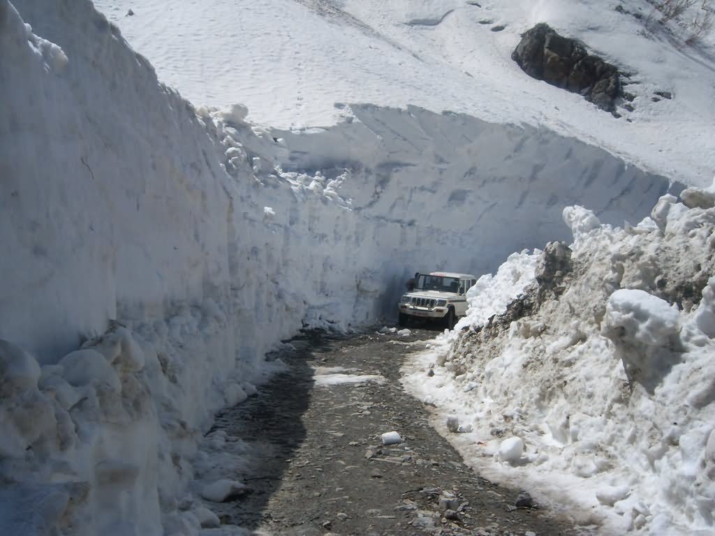 Rohtang Pass Road Beautiful Picture