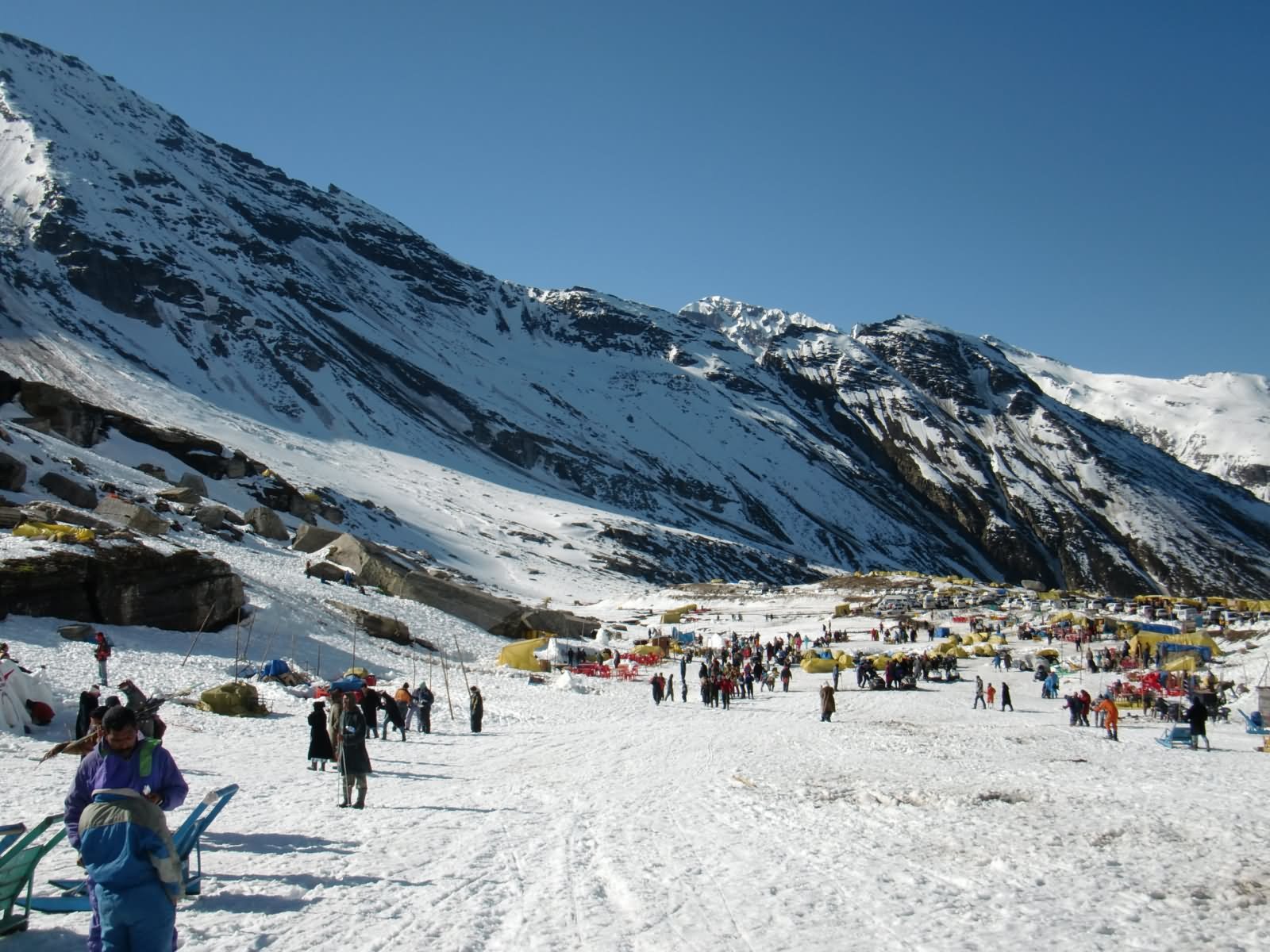 Rohtang Pass Valley With Snow Picture