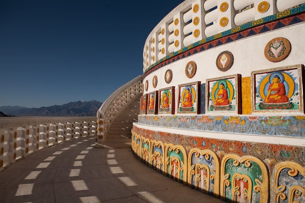 Shanti Stupa Balcony Picture