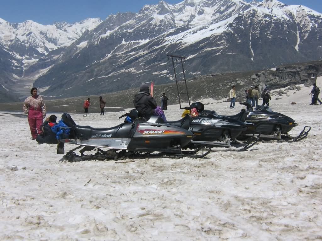 Snow Scooters At The Rohtang Pass