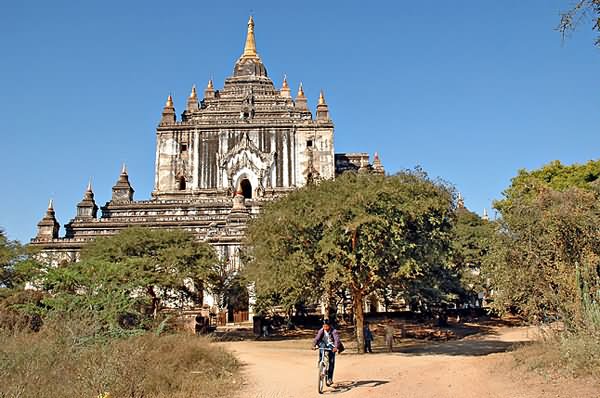 The Front View Of The Thatbyinnyu Temple, Myanmar