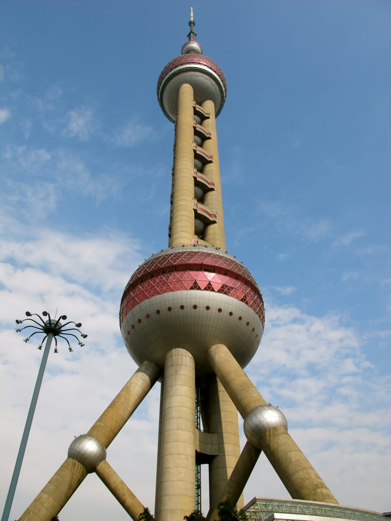 Amazing Picture Of The Oriental Pearl Tower From Below