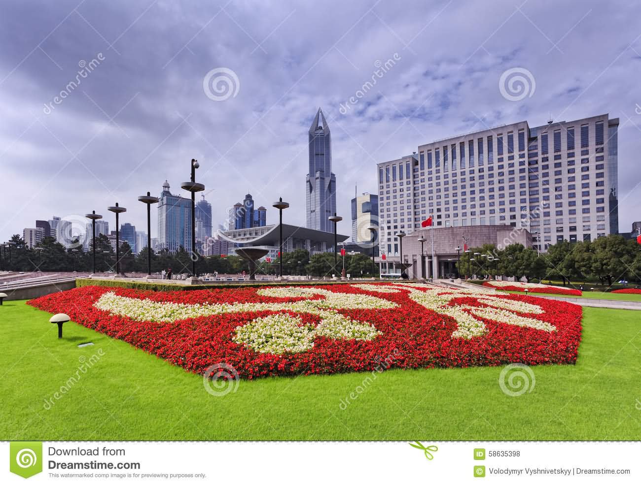 Day Time Picture Of The Garden In People's Square