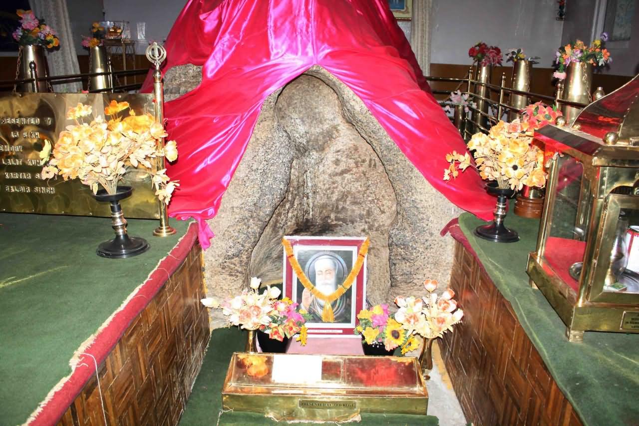 Gurdwara Pathar Sahib Inside View Image