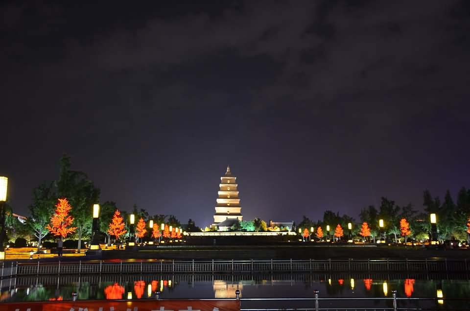 The Giant Wild Goose Pagoda Night View Image