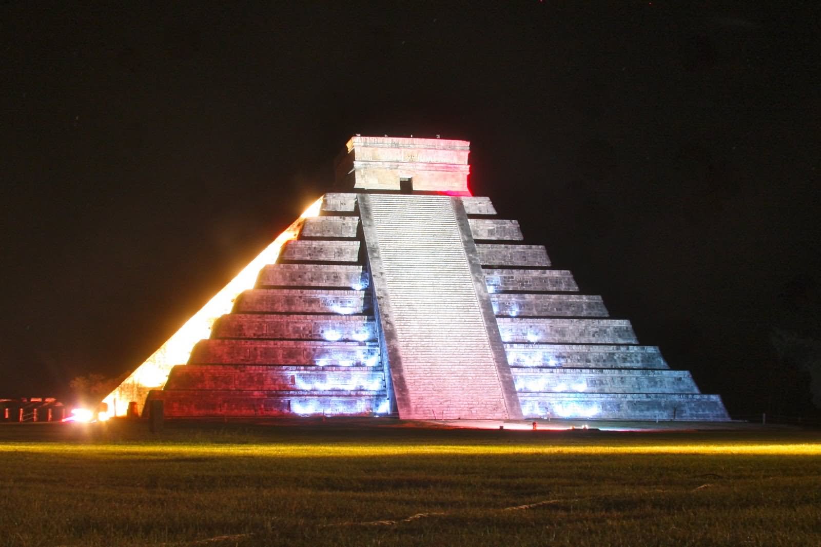 Incredible Night View Of The El Castillo In Mexico