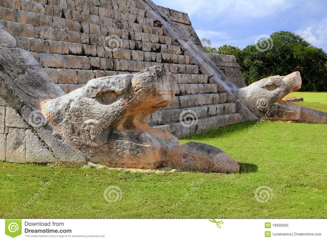 Kukulcan Serpent At The El Castillo In Chichen Itza, Mexico