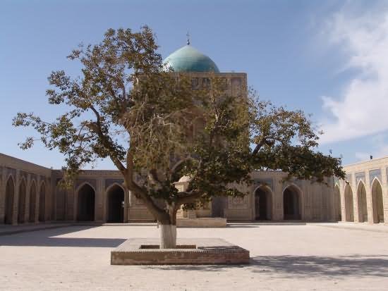 Po-i-Kalyan Mosque Photo