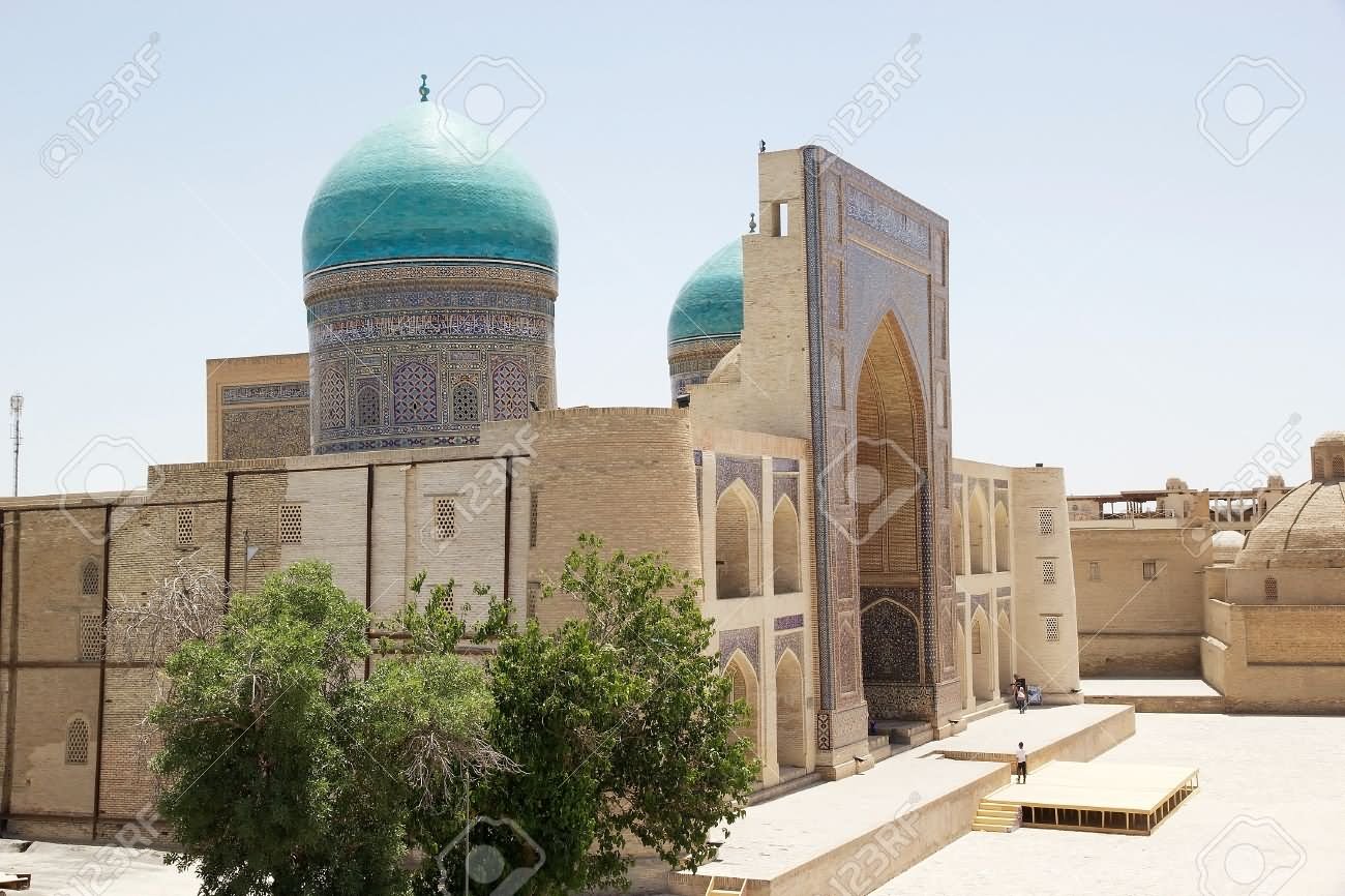 Side View Of The Po-i-Kalyan Entrance And Dome Picture