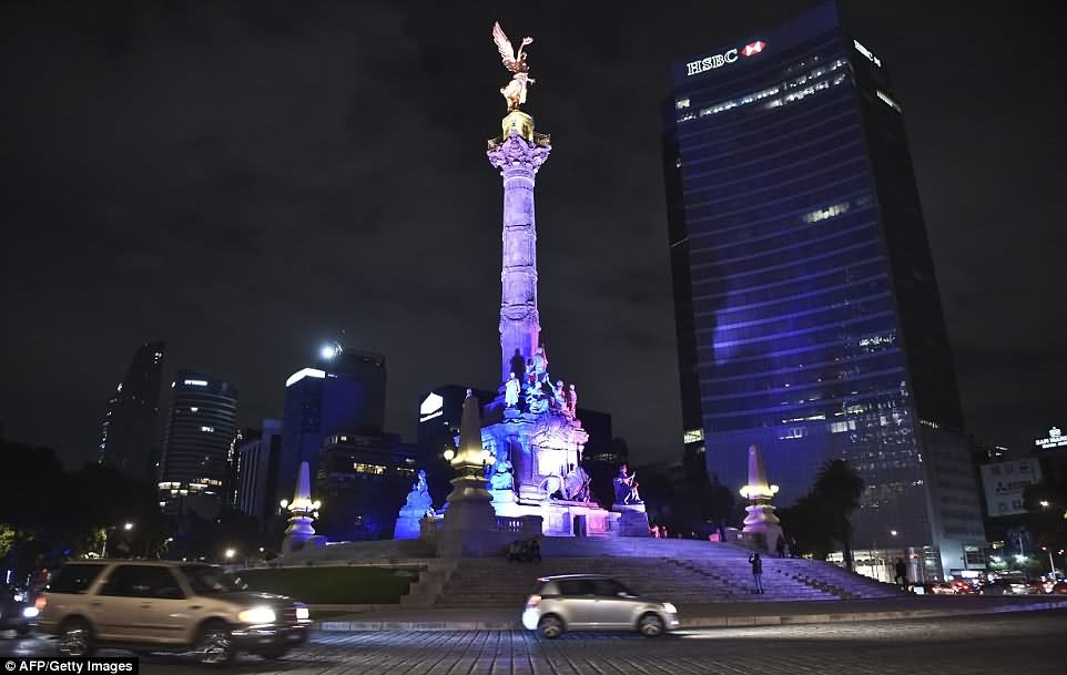 The Angel Of Independence Illuminated With Night Lights