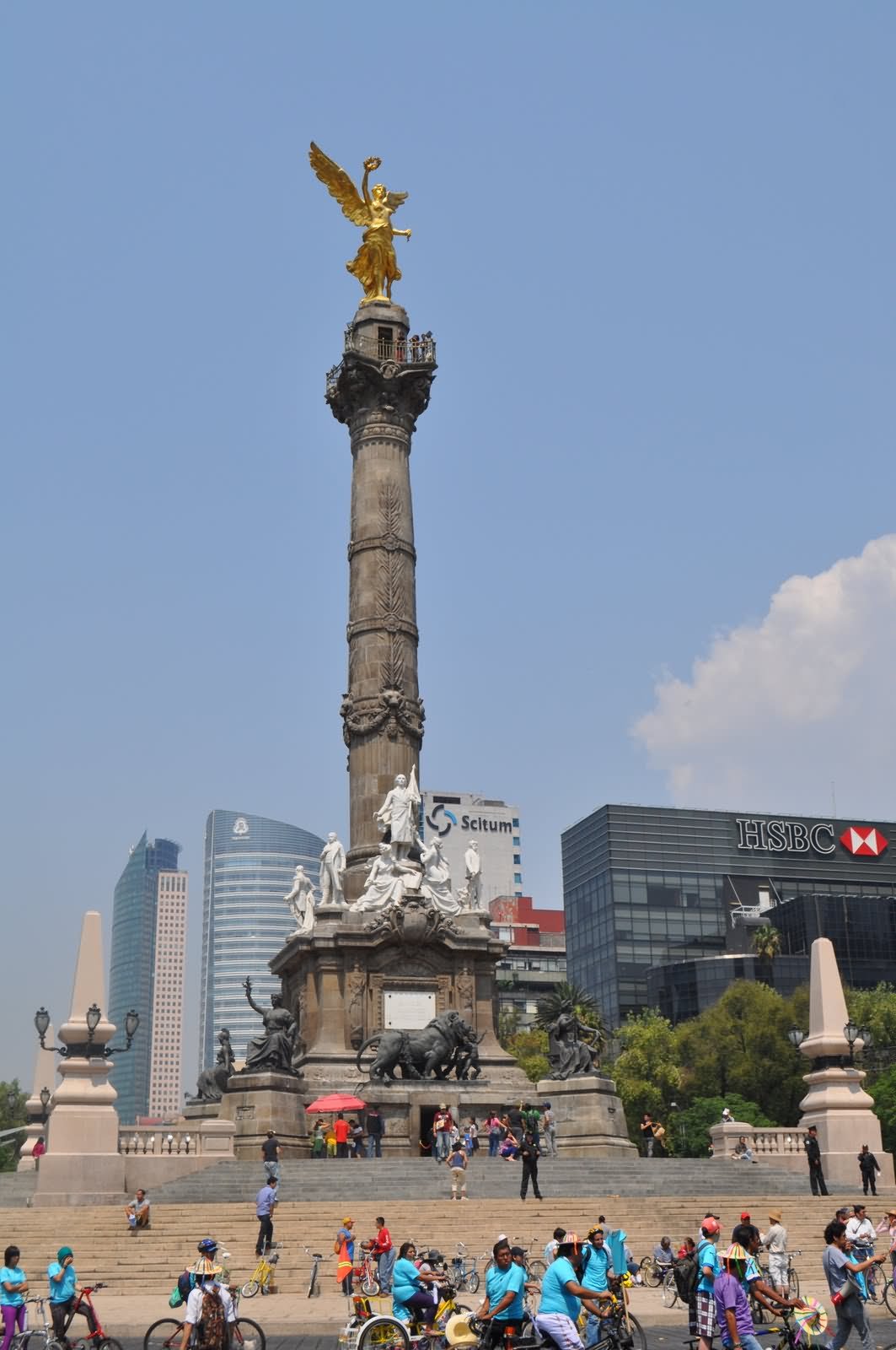 The Angel Of Independence One Of The Most Beloved Monuments In Mexico City