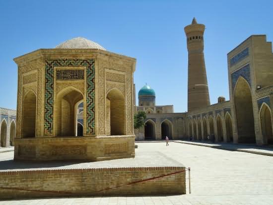 The Po-i-Kalyan Courtyard And Ablution Picture