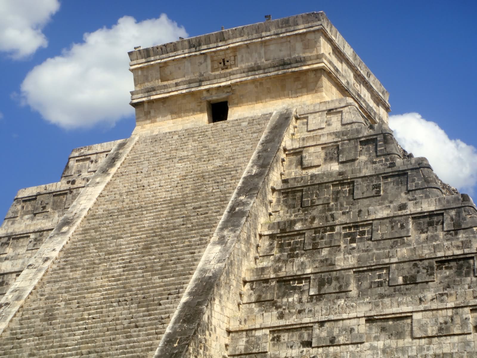 Top Of The Kukulkan Temple The El Castillo At Chichen Itza