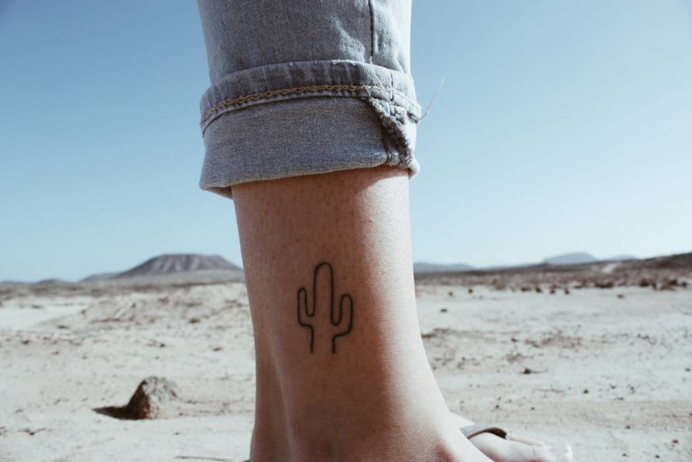 love quotes and simple small Outline 10 Tattoos Cactus