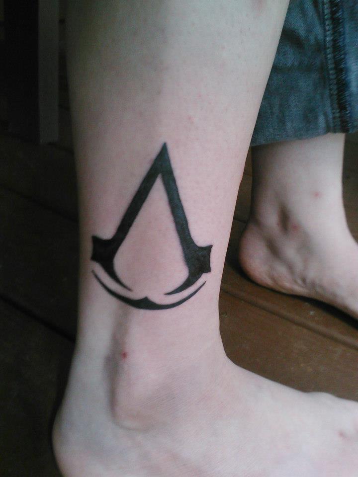 Assassins Creed Tattoo On Right Forearm By Davan