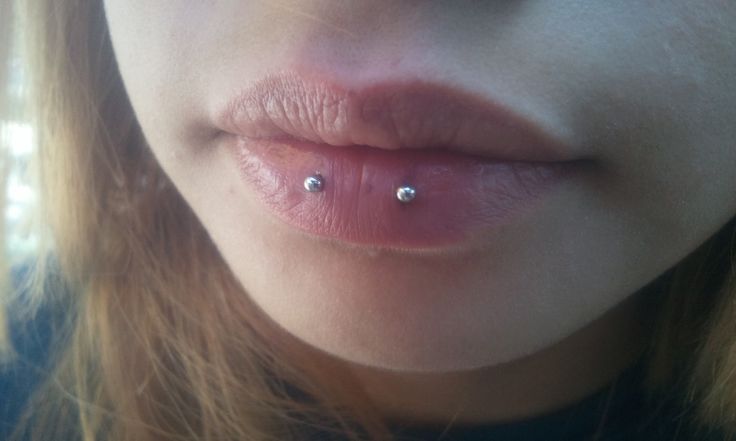 22+ Awesome Horizontal Lip Piercing Pictures