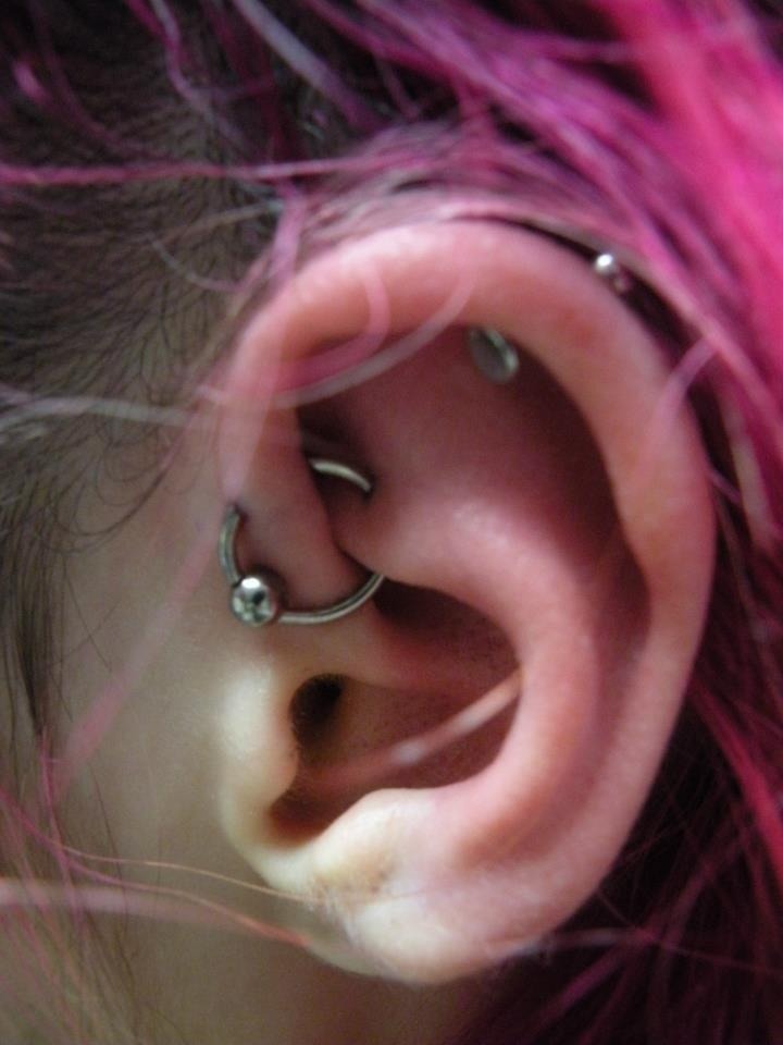 Helix And UFO Piercing With Silver Bead Ring