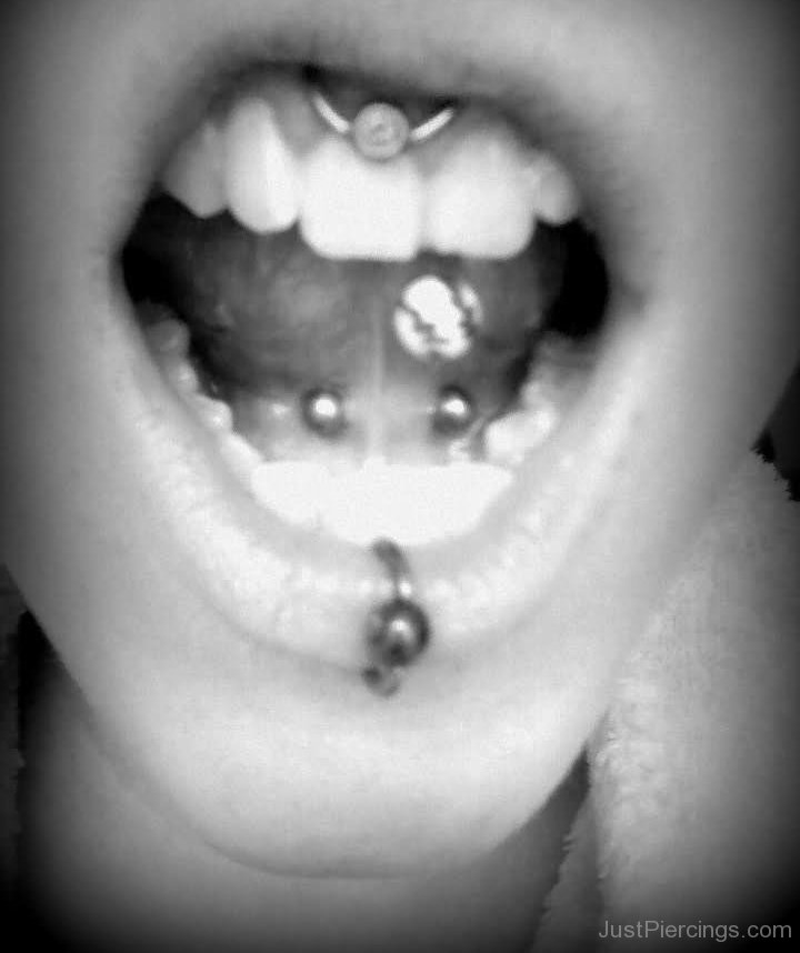 Labret And Mouth Piercing Picture For Girls