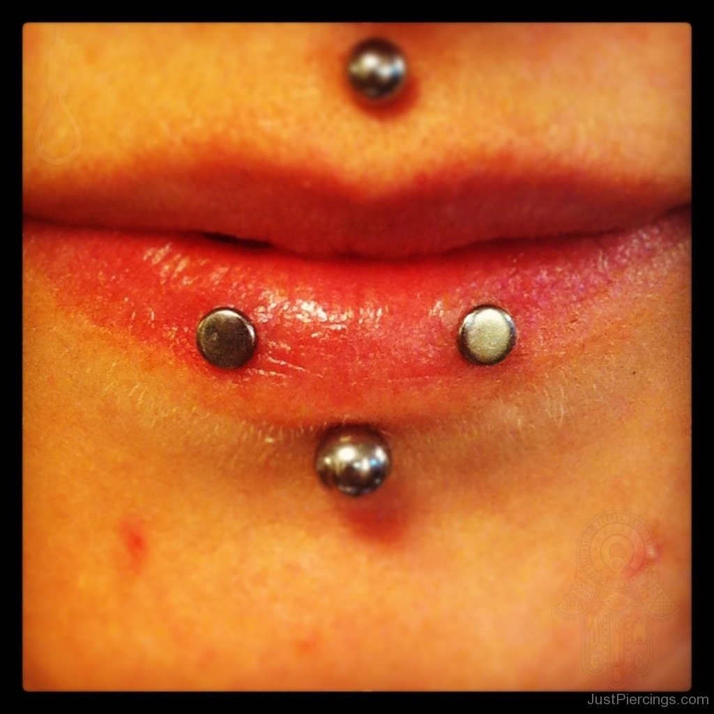 Medusa, Labret And Horizontal Lip Piercing For Girls