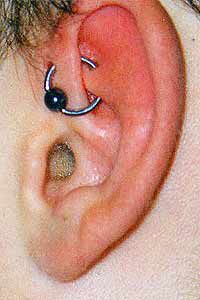 UFO Piercing With Black Bead Ring