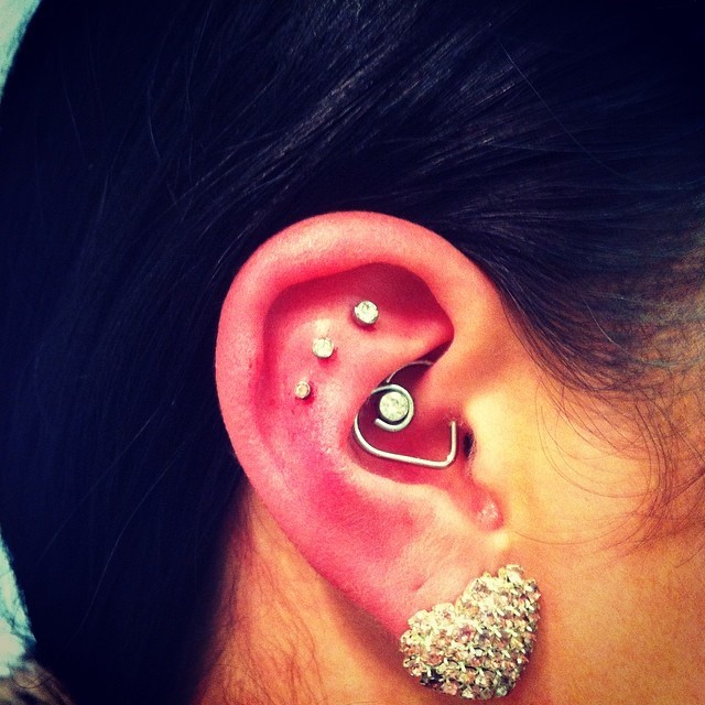 Right Ear Lobe And Ear Heart Piercing Idea For Girls