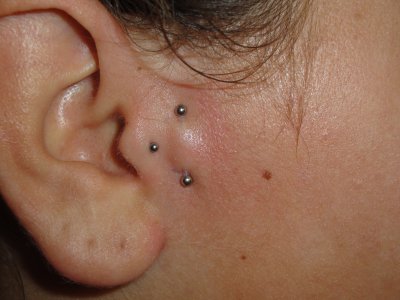 Nice Surface Tragus Piercing