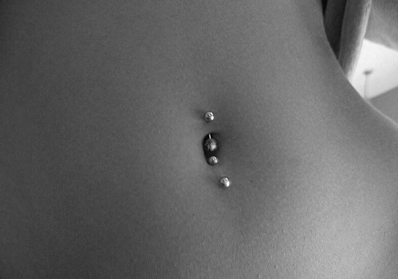 Silver Barbells Inverse Belly Piercing