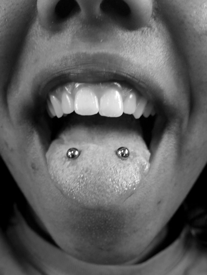 Silver Studs Scoop Piercing Picture