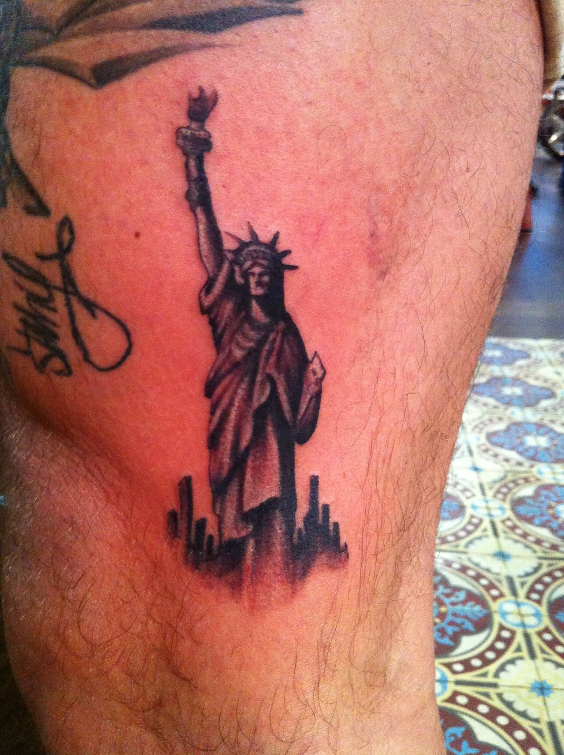 Statue Of Liberty Tattoo On Side Leg