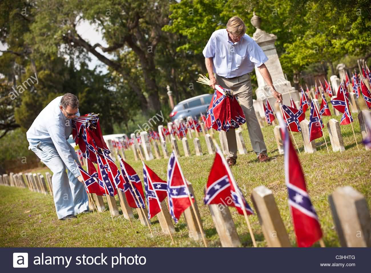 Confederate Memorial Day Marked At Magnolia Cemetery In Charleston