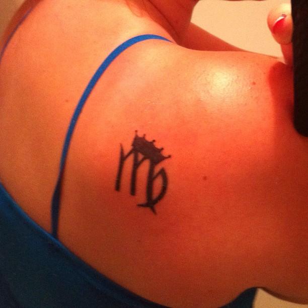 Silhouette Crown On Virgo Zodiac Sign Tattoo On Right Back Shoulder