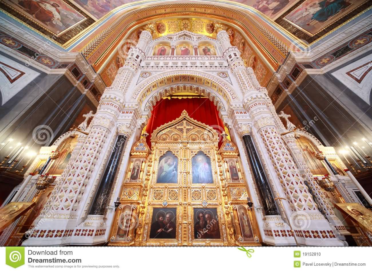 Altar Inside The Cathedral Of Christ The Saviour (2)