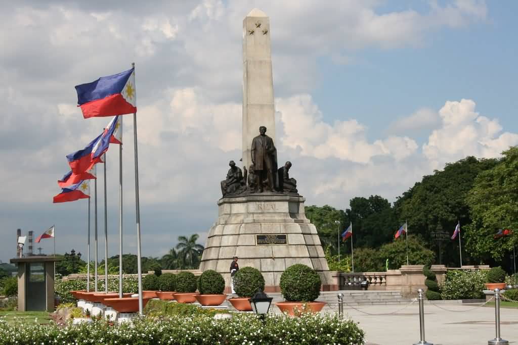 Rizal Monument In Rizal Park