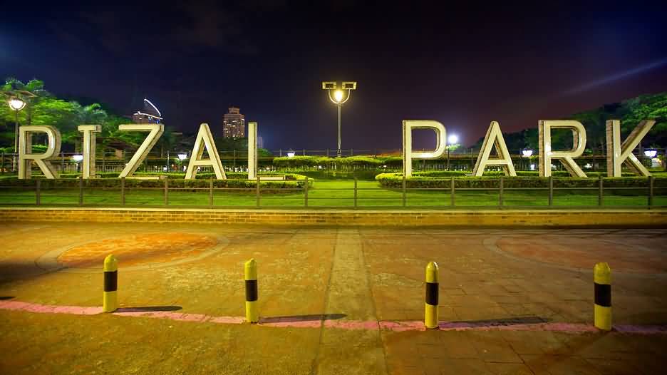 Rizal Park Night View